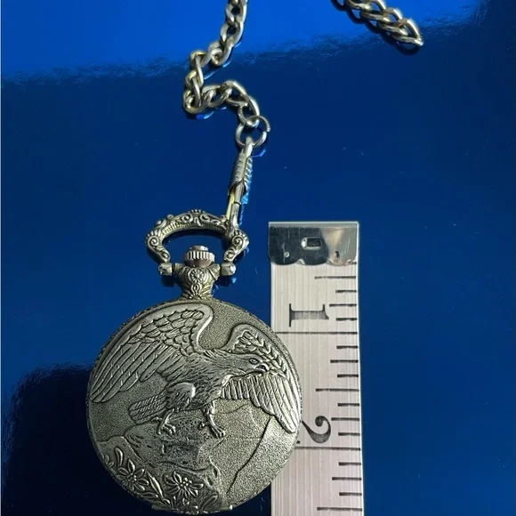 Vintage Acuet Japan Eagle Engraved Pocket Watch - Picture 9 of 10